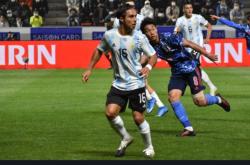 包含JackeyLove迎来十五赛季高光表现，加拿大队球迷沸腾！的词条