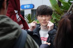 关于Faker遭遇三连败，利物浦教练面临压力！的信息